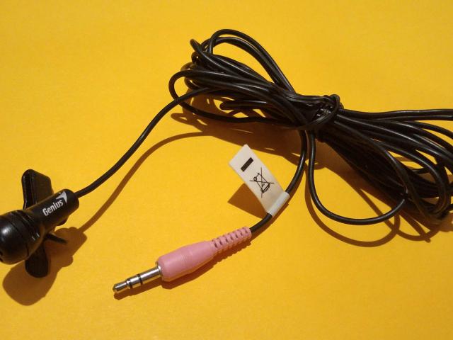 Genius MIC-01C