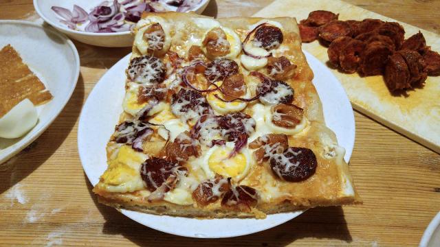 Mangalica pizza