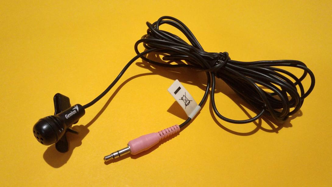 Genius MIC-01C