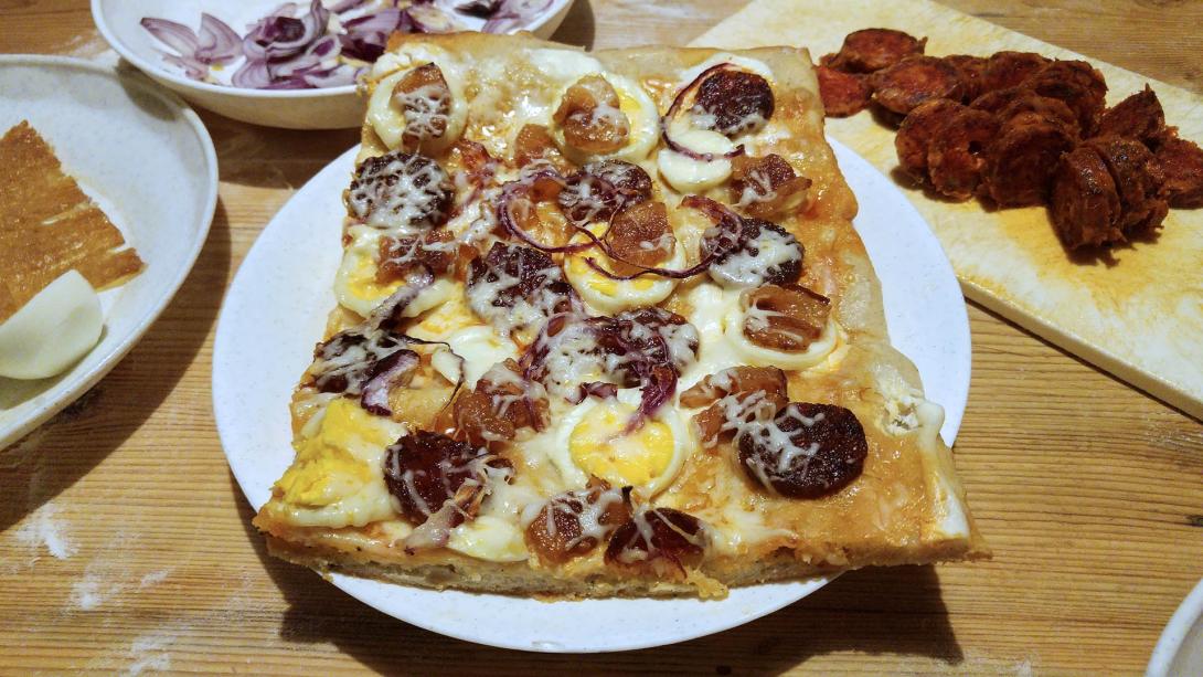 Mangalica pizza