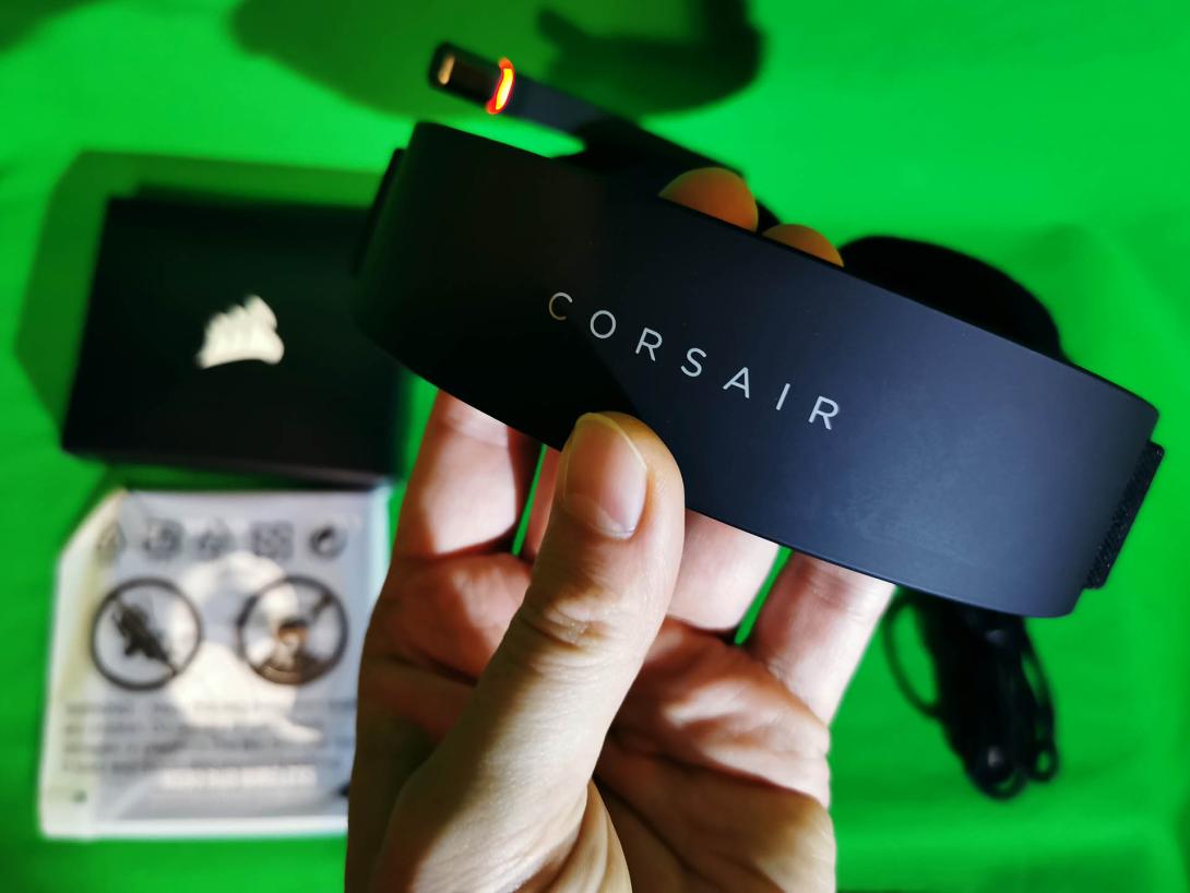 Corsair HS80 RGB Wireless Premium Gaming Headset