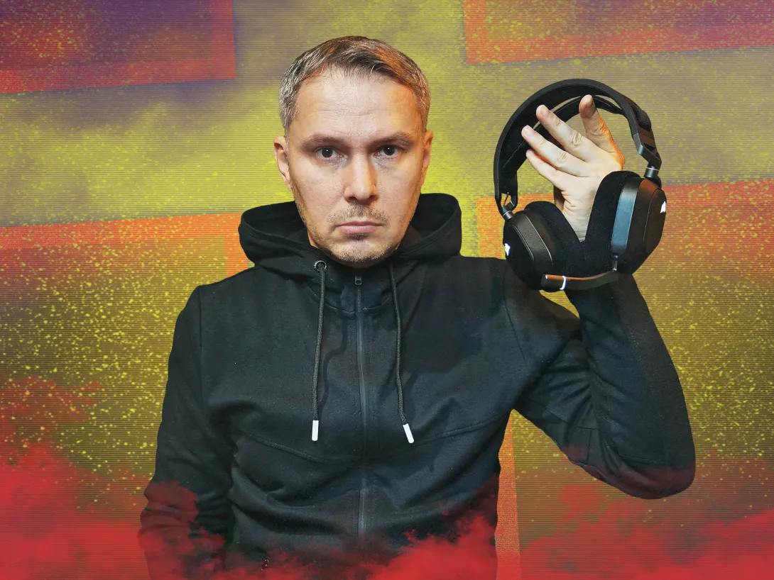 Corsair HS80 RGB Wireless Premium Gaming Headset