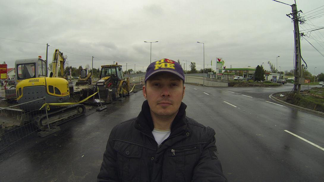 Az első ember, aki a gyomaendrődi aluljáróra lépett