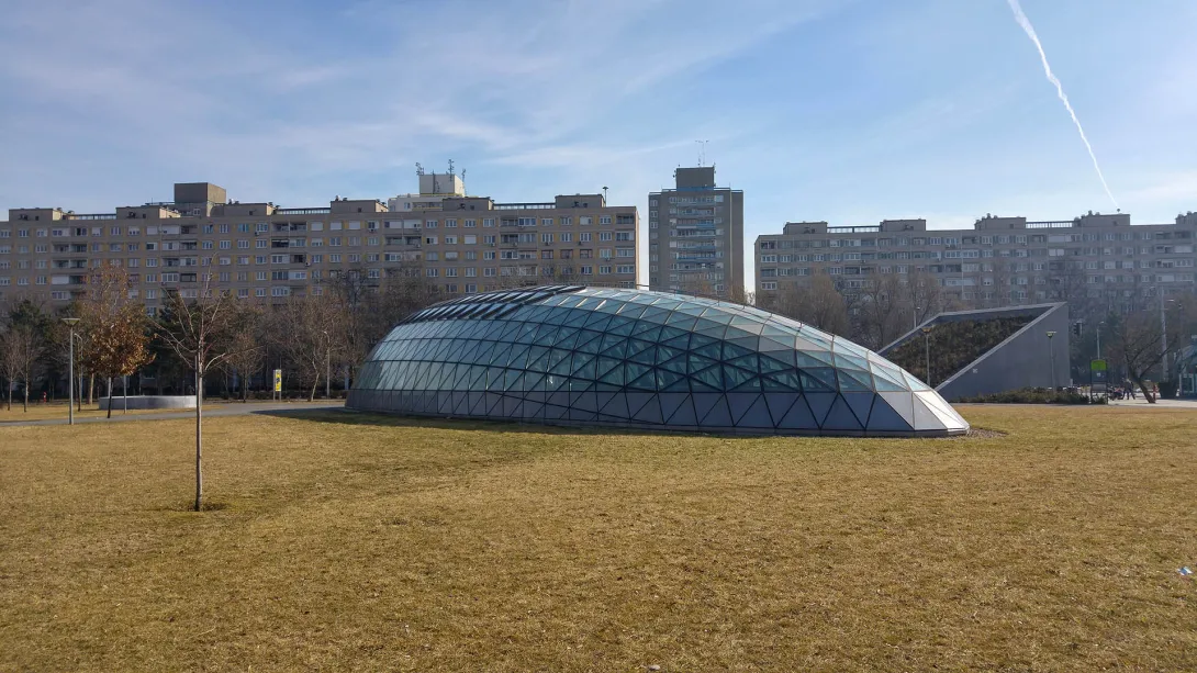 Bikás park (M4-es metróállomás), Budapest