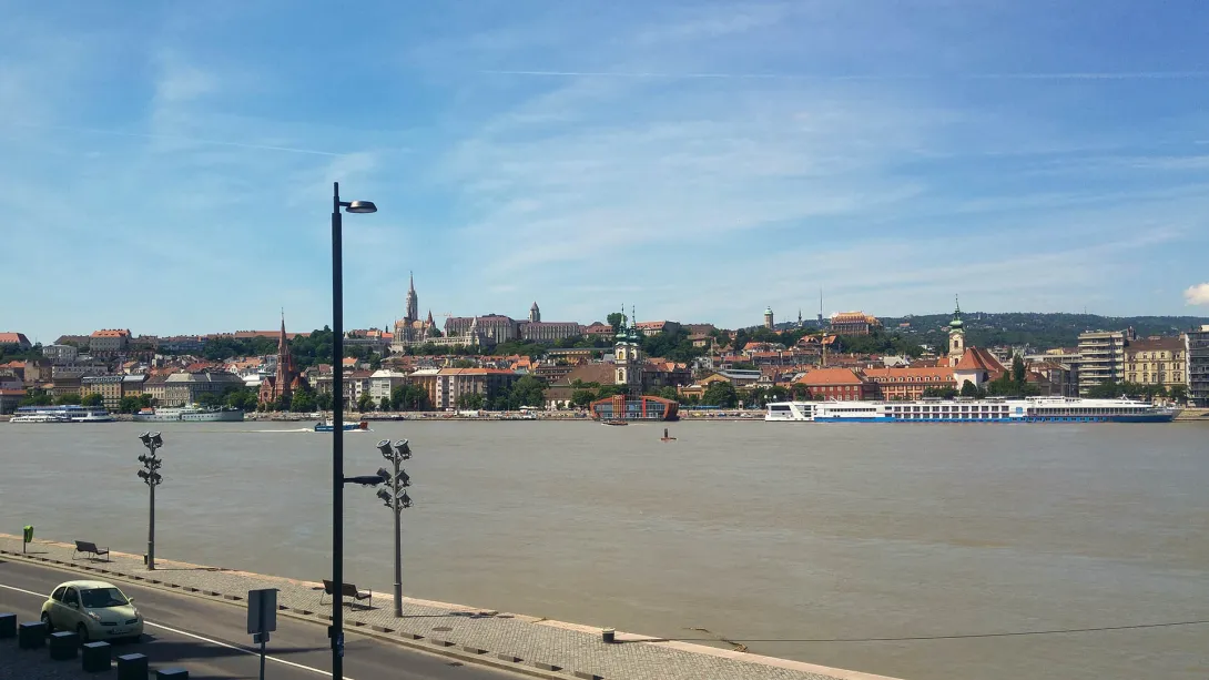 Id. Antall József rakpart Országház előtti szakasz, Budapest