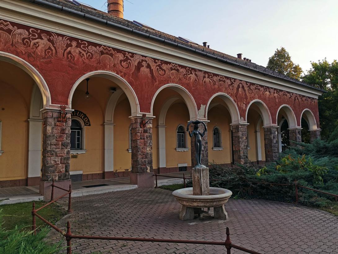 Tisza Szálló és Gyógyfürdő, Szolnok