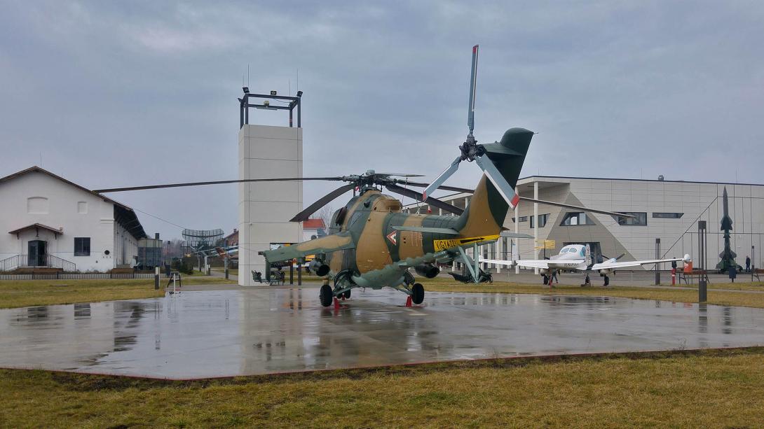 Mi-24D harci helikopter