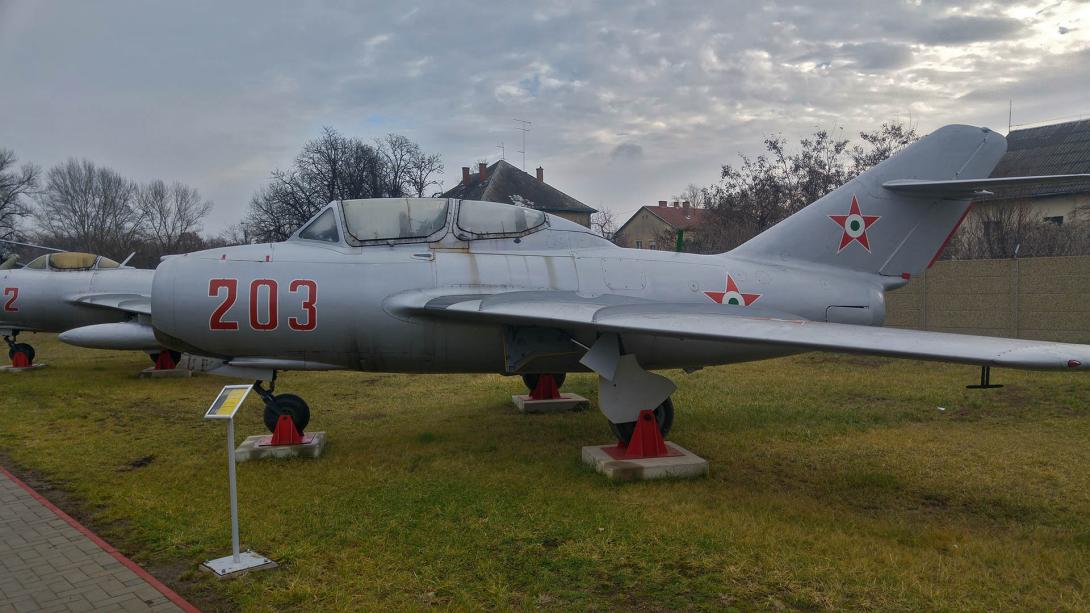 UTI MiG-15 sugárhajtóműves kiképző repülőgép