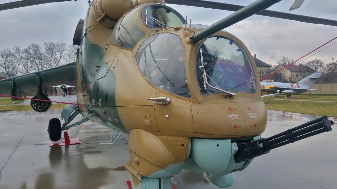 Mi-24D harci helikopter