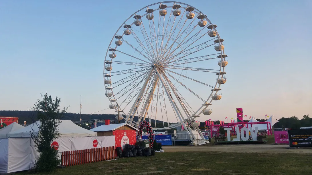 Ferris Wheel (Óriáskerék)