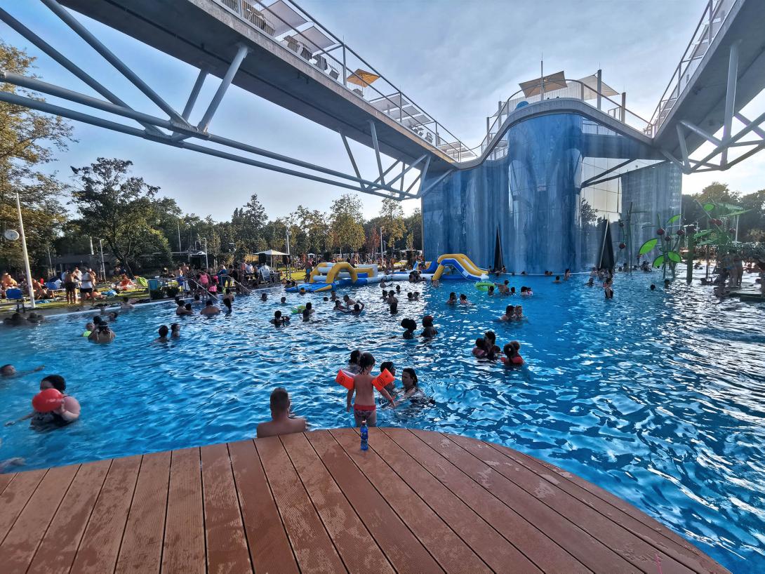 Aquaticum poll bár medence, Aquaticum Debrecen Spa