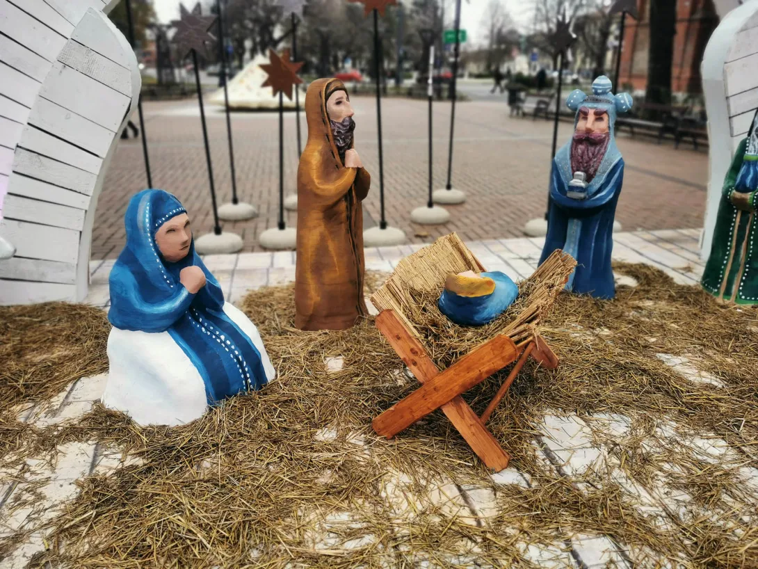 Betlehemi installáció Békéscsaba főterén