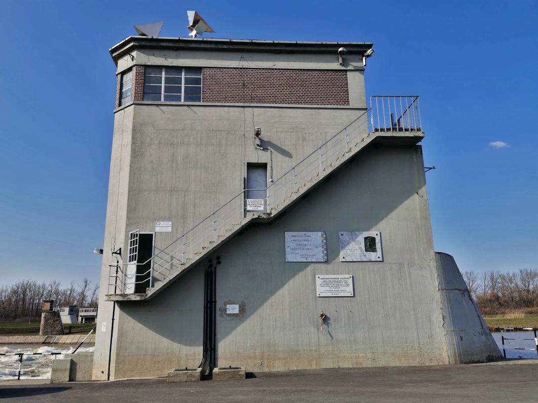 Békésszentandrási duzzasztó és hajózsilip