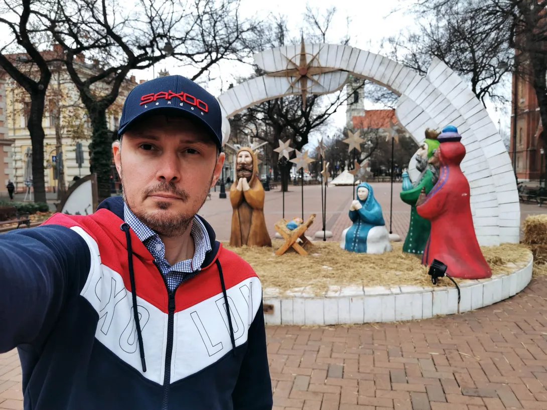 Díjnyertes betlehemi installáció, Ünnepi hangulat Békéscsaba utcáin