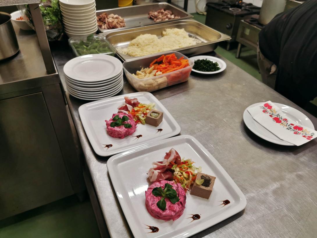 Valentin nap, Körös Panzió és Étterem