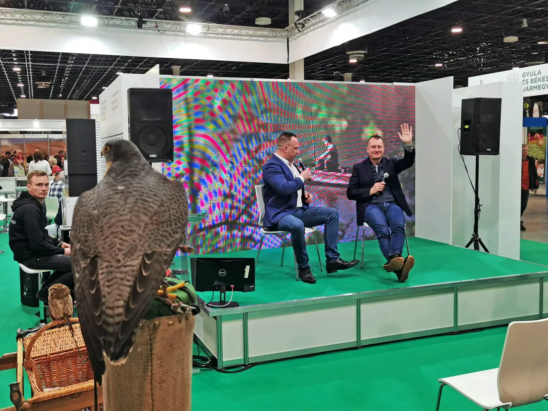 „Körösök ölelése” – beszélgetés Szujó Zoltánnal (Gyomaendrőd), Utazás+ kiállítás - Hungexpo 2024