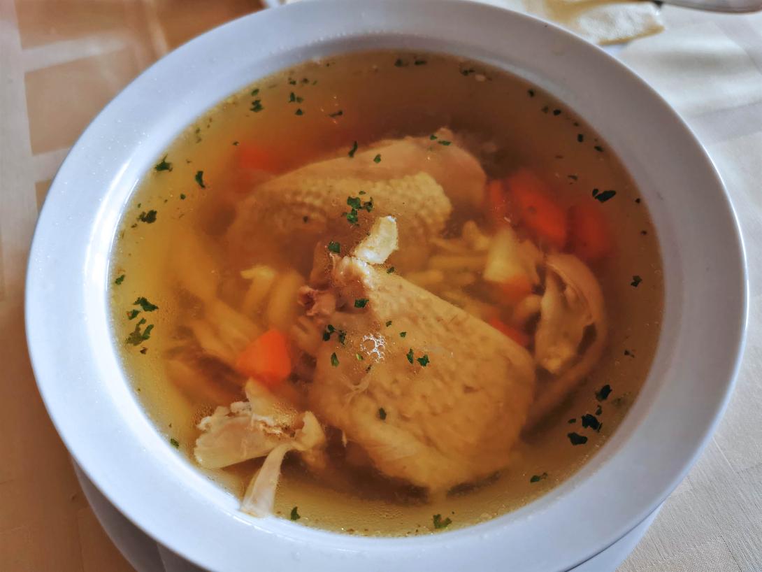 Lakodalmas menü: Tyúkhúsleves, - DZT-Wedding &amp; Event Esküvő kiállítás a gyomaendrődi Körös Panzó és Étteremben