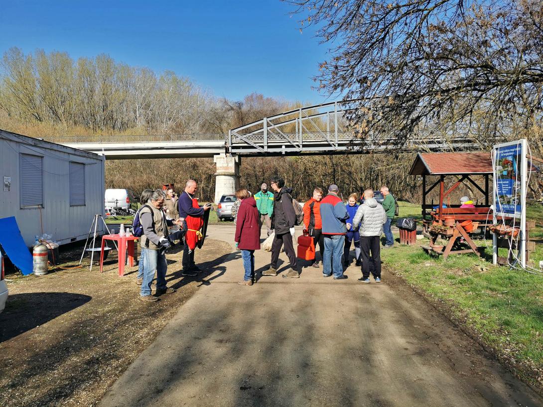 "Tavaszi nagytakarítás - takarítsuk ki együtt a természetet!", Gyomaendrőd, Csicsergő vizitúra megállóhely