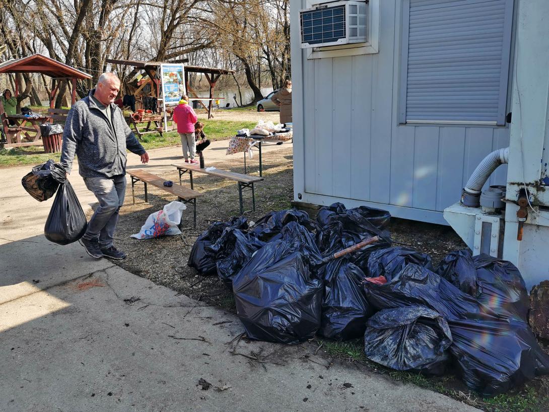"Tavaszi nagytakarítás - takarítsuk ki együtt a természetet!", Gyomaendrőd, Csicsergő vizitúra megállóhely