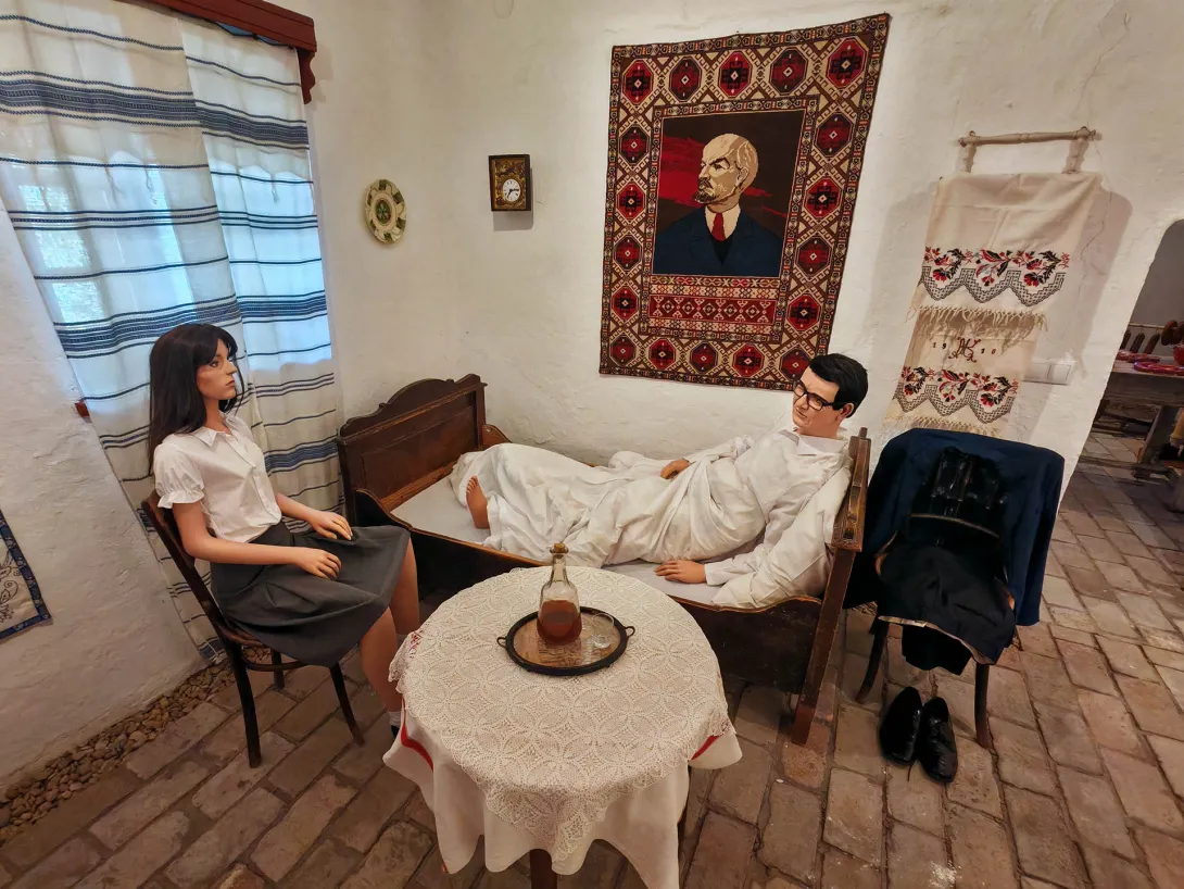 A Gátőrház egyszerre nyújt betekintést egy régi gyomai parasztház világába, a gátőrök egykori életébe és A tanú ikonikus jeleneteibe. Gátőrház, Gyomaendrőd