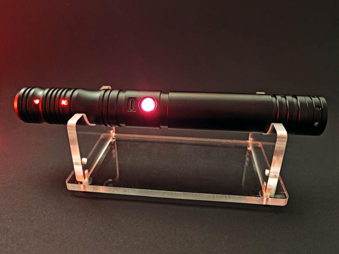 „Dark Apprentice” nevű fénykardom