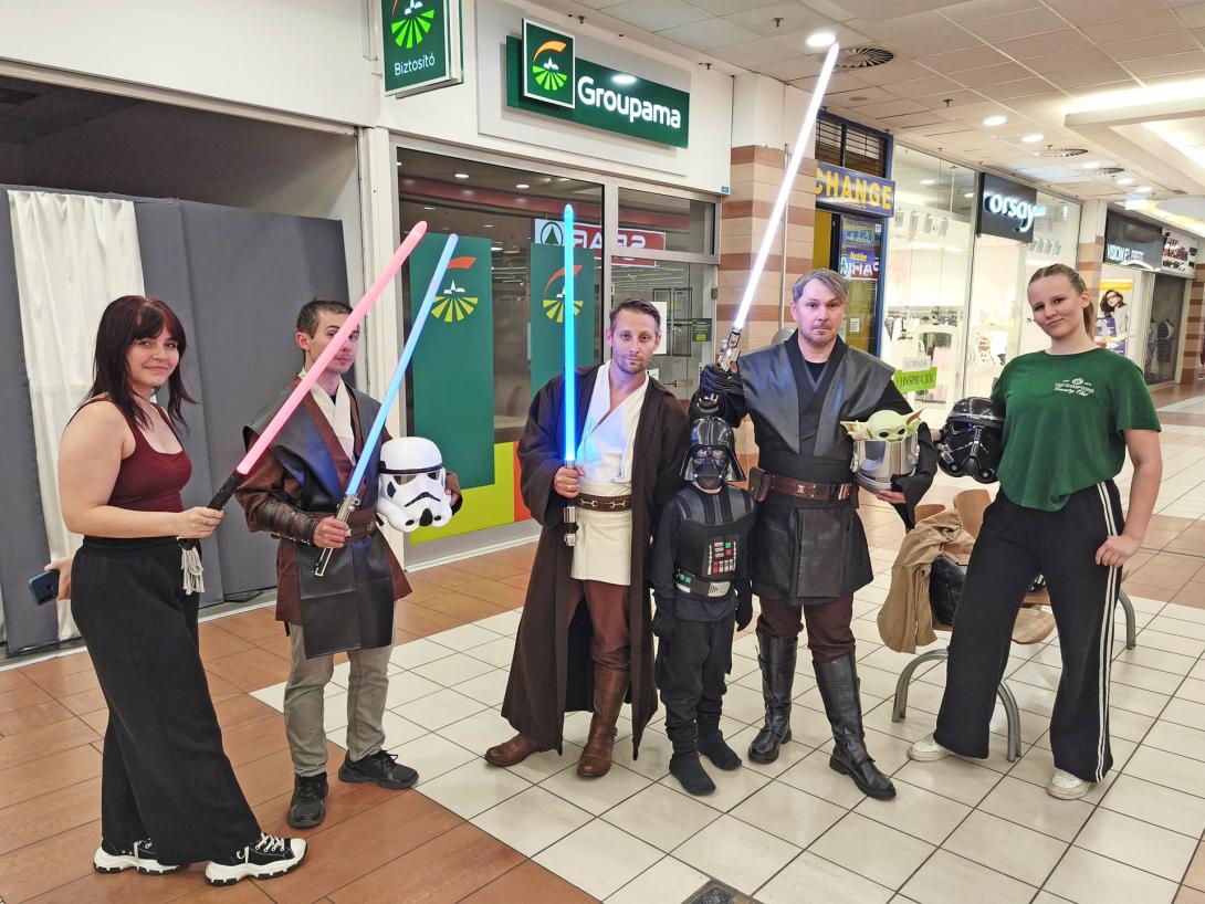 "Flashmob" - The Mandalorian &amp; Grogu (A Mandalóri és Grogu) premier a moziban